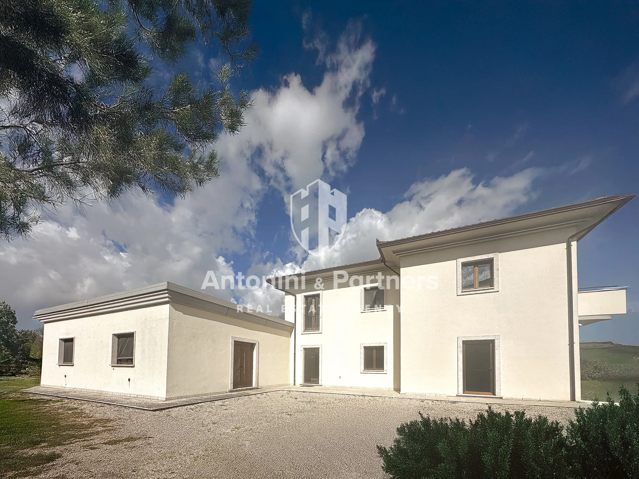 Foto 19 di 25 - Casa indipendente in vendita a Todi
