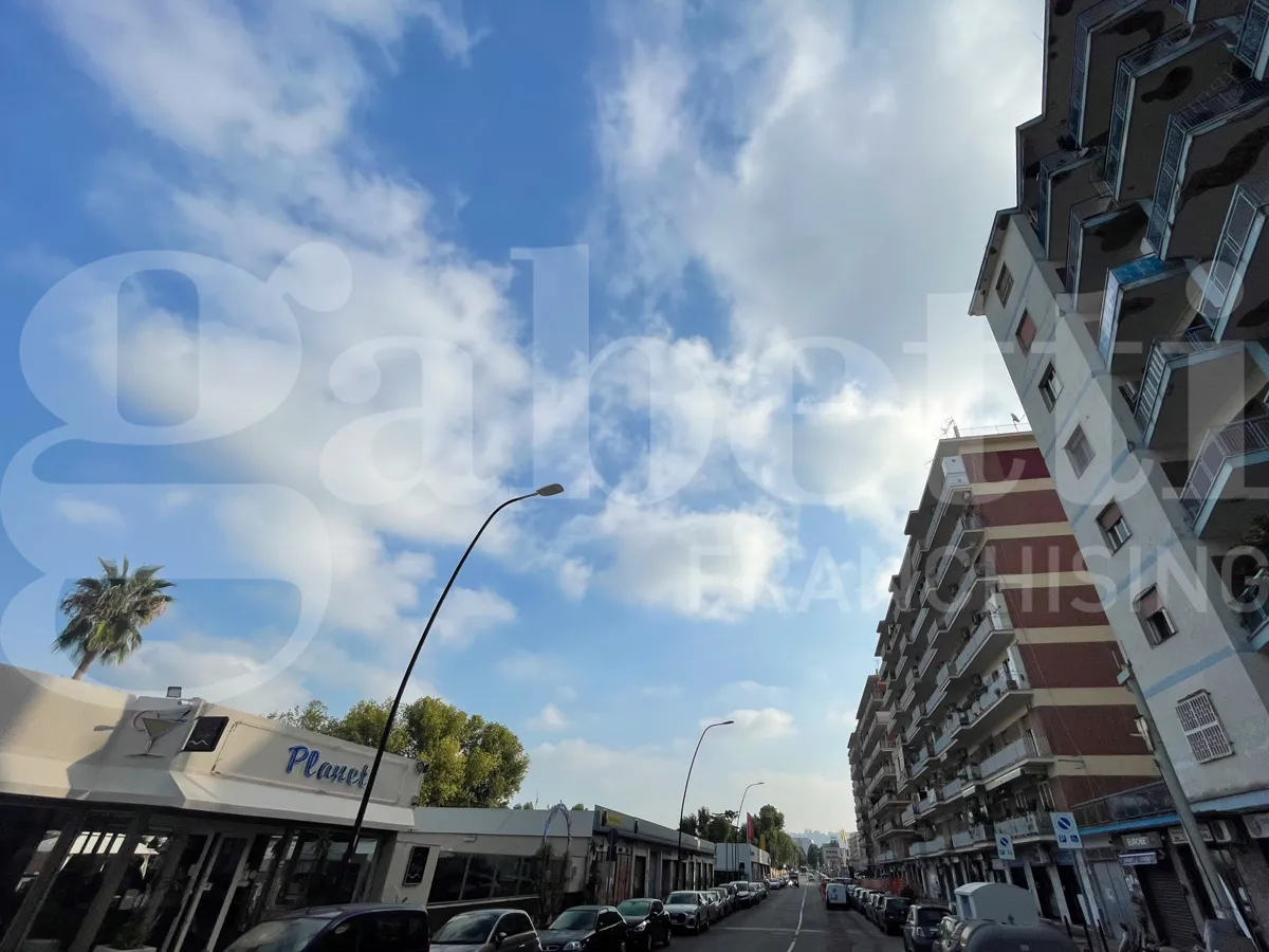 Foto 4 di 25 - Appartamento in vendita a Napoli