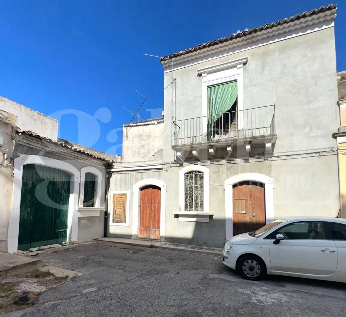 Foto 3 di 22 - Casa indipendente in vendita a Avola