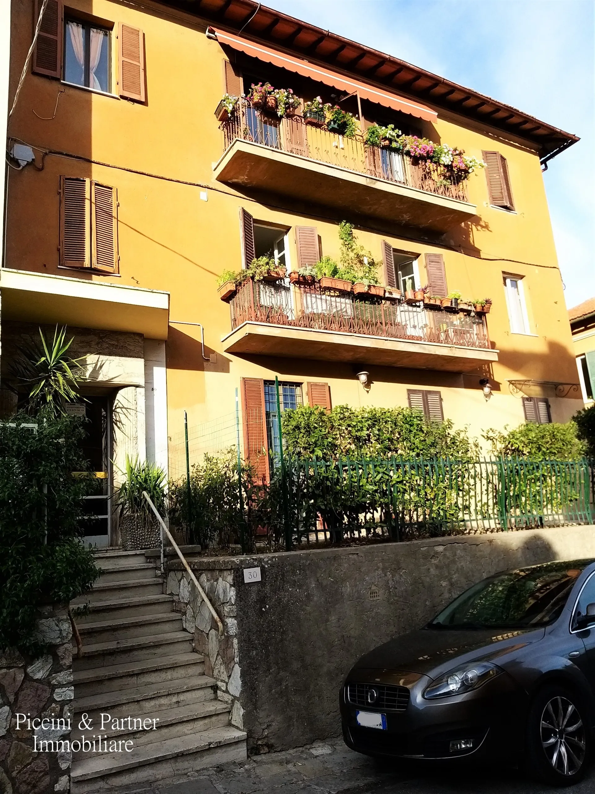 Foto 2 di 37 - Appartamento in vendita a Perugia