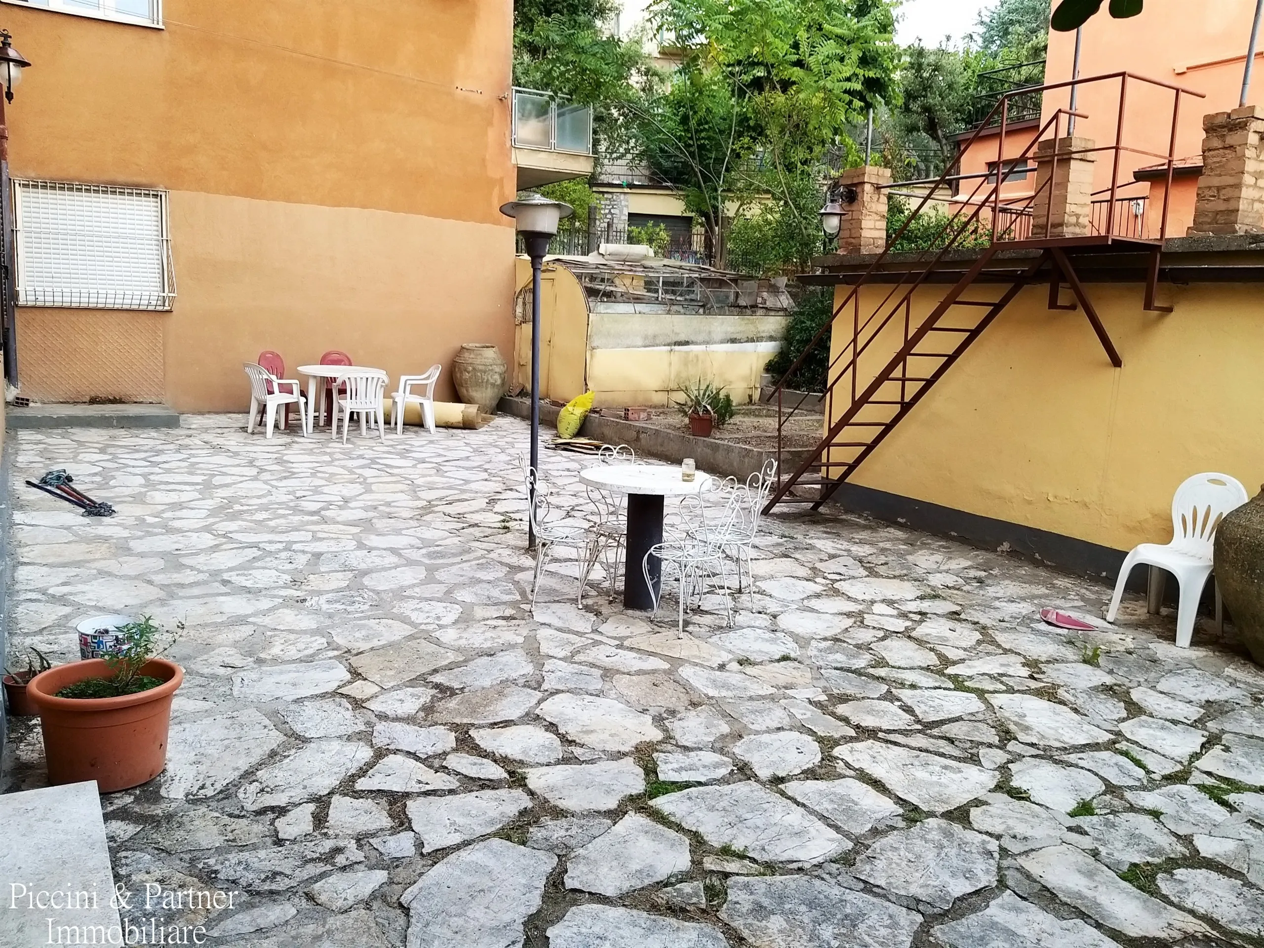Foto 10 di 37 - Appartamento in vendita a Perugia