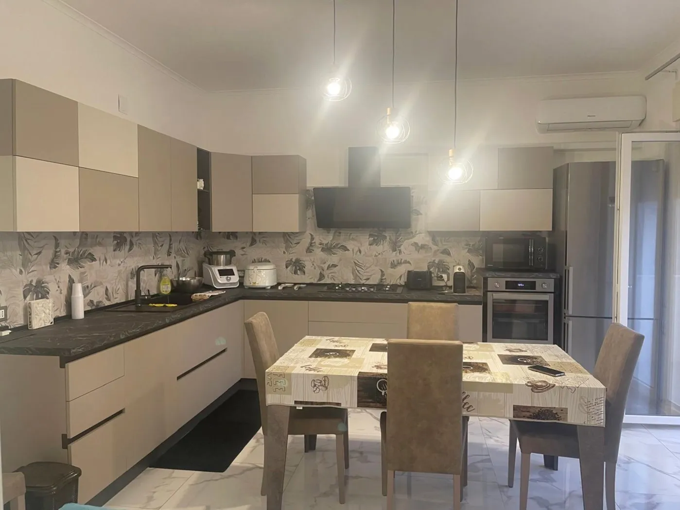 Foto 5 di 42 - Appartamento in vendita a Palermo