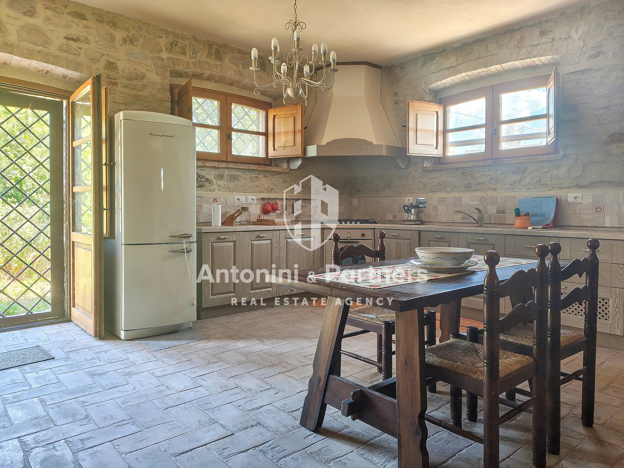 Foto 5 di 30 - Casa indipendente in vendita a Todi