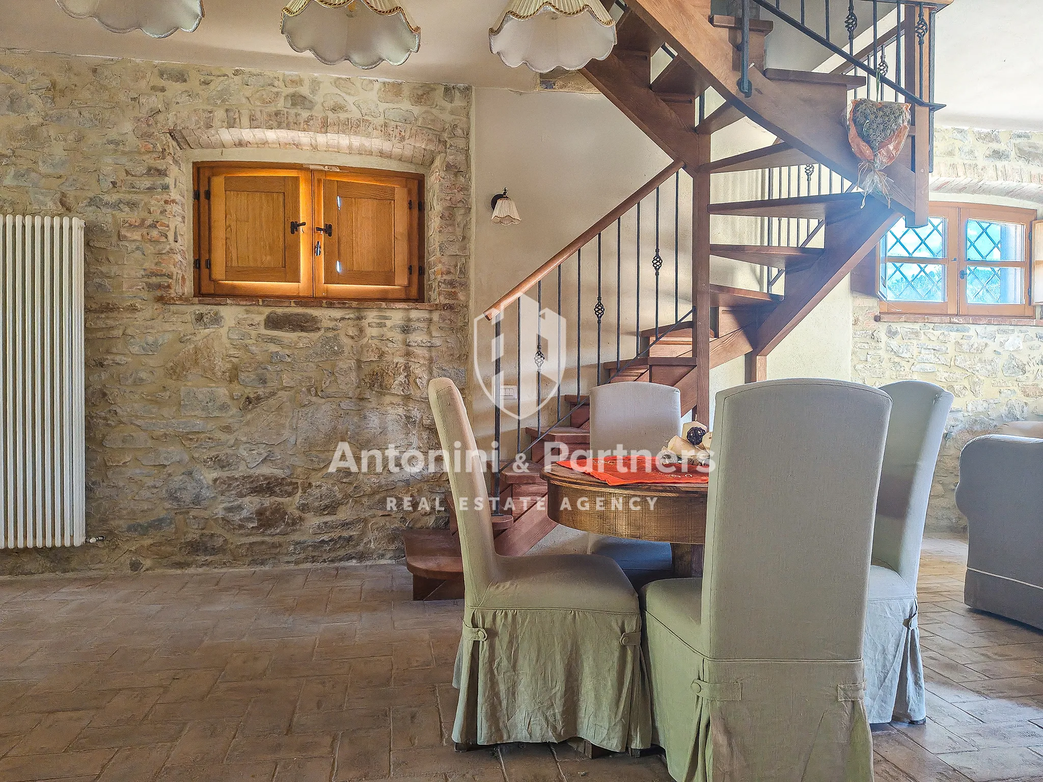 Foto 6 di 30 - Casa indipendente in vendita a Todi